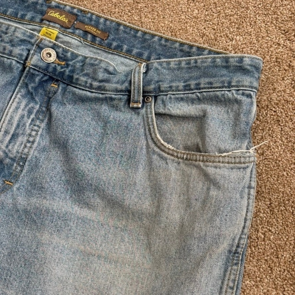Cabelas Mens Jeans Relaxed Fit 42/29 Light Blue Wash Cotton Straight Leg Rugged - Picture 3 of 11